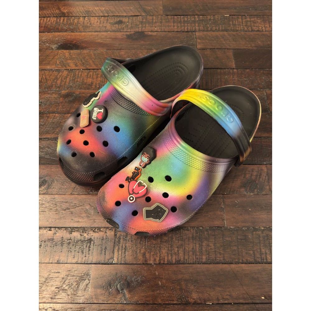 Crocs Classic Clog Rainbow Tie Dye Black Multi Color Jibbitz Mens 10 Womens 12